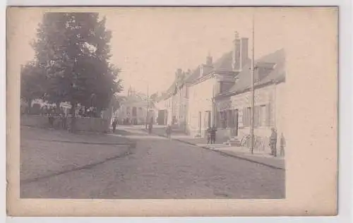 12393 Ak Mons Belgien Straßenansicht mit Soldaten um 1915