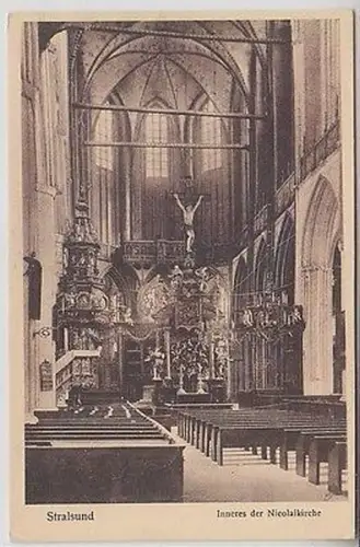 27230 Ak Stralsund Inneres der Nicolaikirche um 1940