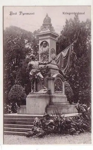 61009 Ak Bad Pyrmont Kriegerdenkmal um 1915