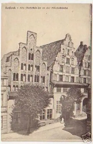 04714 Ak Rostock alte Giebelhäuser um 1920