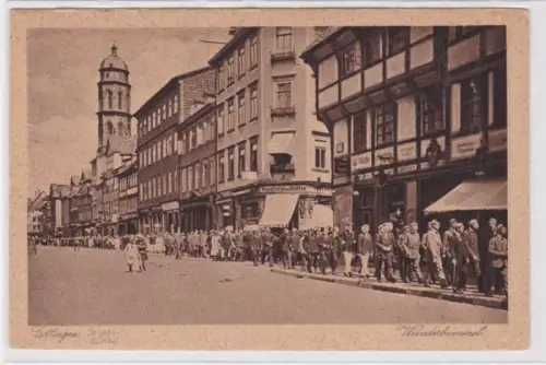 94805 Ak Göttingen Weenderbummel - Studenten beim Bummel auf Weender Straße 1922