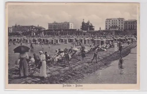 91539 AK Borkum - Buhne, überfüllter Strand mit Liegestühlen & Menschen um 1920
