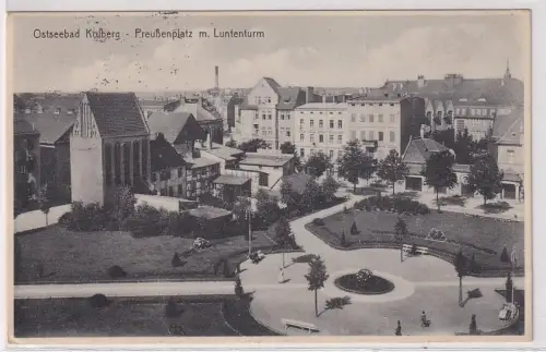 41692 Ak Ostseebad Kolberg Kołobrzeg Preußenplatz mit Luntenturm um 1930