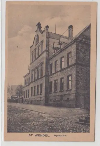 68744 Ak St. Wendel Gymnasium um 1930