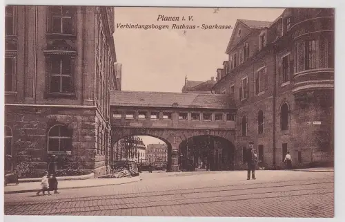 62849 Ak Plauen i.V. - Verbindungsbrücke Rathaus und Sparkasse um 1915