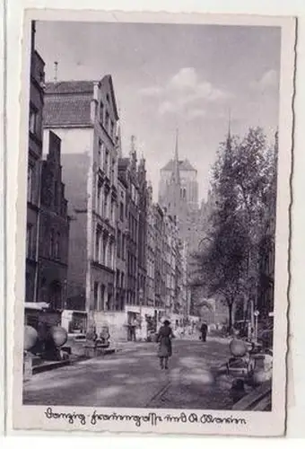 45960 Ak Danzig Frauengasse und St. Marienkirche um 1930