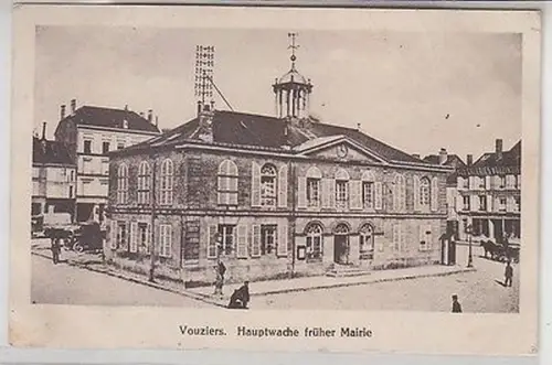 37321 Ak Vouziers Hauptwache früher Mairie um 1915