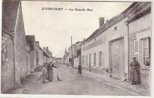 45551 Ak Juvincourt France La Grande Rue um 1915