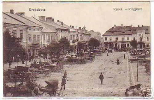 11639 Ak Drohobycz Ringplatz mit Fuhrwerken 1917