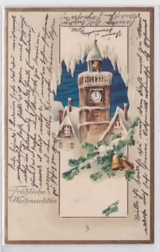 98927 geprägte Ak Fröhliche Weihnachten: Kirchturm und Tannenzweige mit Glocken