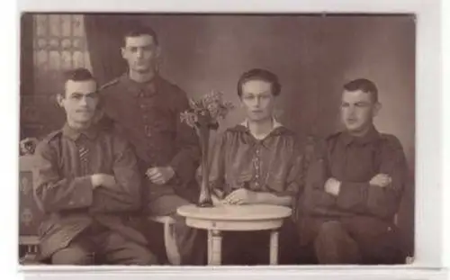 49532 Foto Ak Soldaten Infanterie Regiment XIX 32, 1918