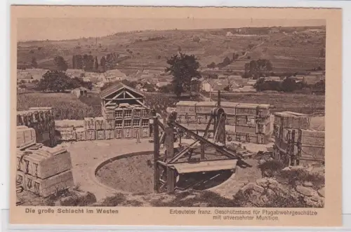 75448 Ak Die große Schlacht im Westen: erbeuteter franz. Geschützstand um 1915