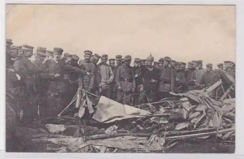 81904 Ak Abgeschossener englischer Flieger bei Lécluse um 1915