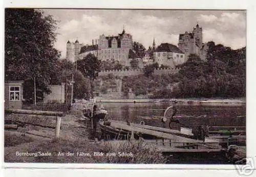 17506 Ak Bernburg Saale an der Fähre mit Schloß 1960