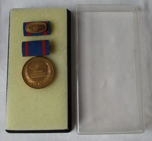 DDR Medaille Verdienter Werktätiger des Verkehrswesens Bartel 101b (101089)