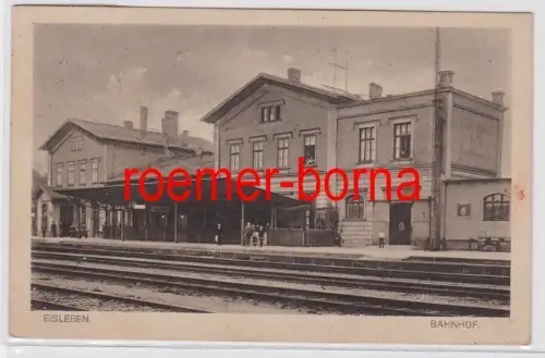 82340 Ak Eisleben Bahnhof Bahnsteigansicht 1933