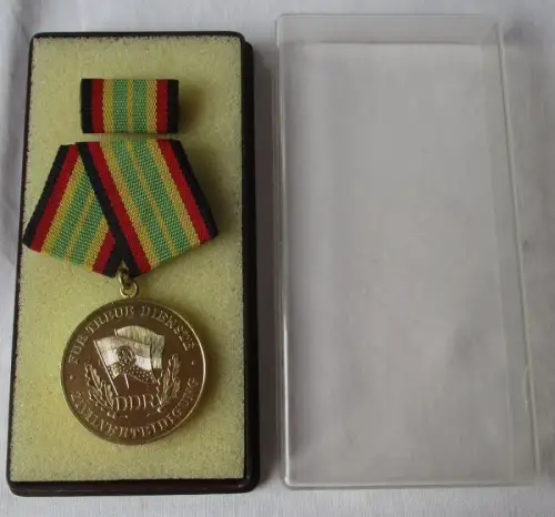 DDR Medaille treue Dienste in der Zivilverteidigung in Gold 274 b (104291)