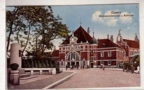 43980 Ak Oppeln Bismarckdenkmal und Bahnhof 1921