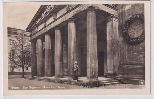 50430 Feldpost Ak Berlin Das Ehrenmal unter den Linden 1943