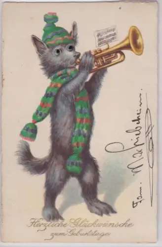 906379 Künstler Ak Katze mit Glasaugen und Trompete um 1920
