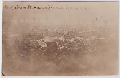 84960 Foto Ak Nach einem Sturmangriff in der Champagne 1. Weltkrieg