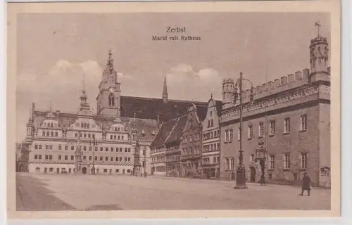 908344 Ak Zerbst Markt mit Rathaus um 1940