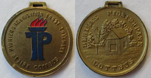 DDR Medaille Bezirks-Pionierpark Cottbus Ernst Thälmann Pioniere JP (145312)