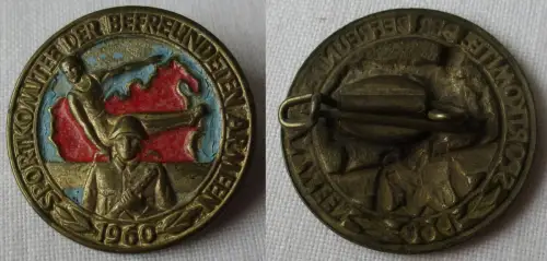 seltenes DDR Blechabzeichen Sportkomitee der befreundeten Armeen 1960  (149195)