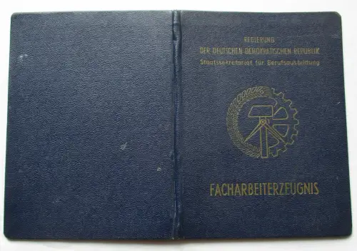 DDR Facharbeiterzeugnis Staatssekretariat Berufsausbildung Dresden 1954 (153608)