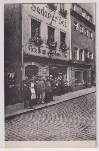 47064 Ak Gasthaus Sedaner-Hof mit Soldaten davor um 1915