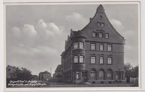 44455 Ak Engelsdorf bei Leipzig Postgebäude mit Bahnhofstrasse 1938