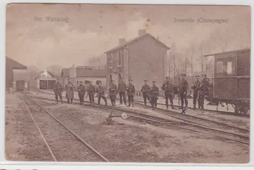 02952 Ak Juneville (Champagne) - Der Weltkrieg, Soldaten auf Gleisen 