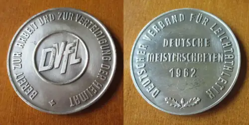 DDR Medaille Deutsche Meisterschaften Leichtathletik 1962 Stufe Silber (149507)
