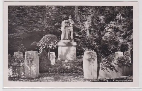 76637 Ak Leutkirch im Allgäu - Kriegerdenkmal 
