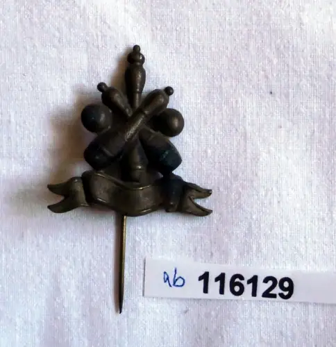 altes Blech Sport Abzeichen Kegeln um 1920 (116129)