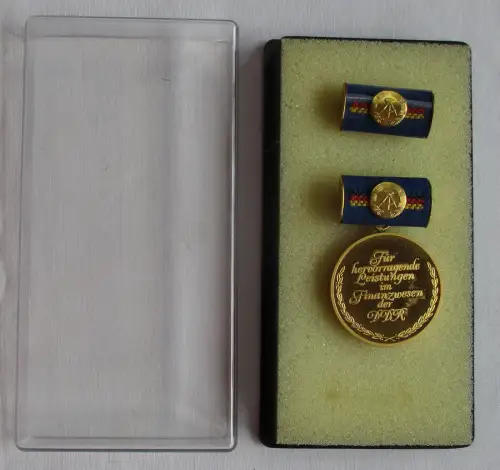 DDR Medaille für hervorragende Leistungen im Finanzwesen Bartel 291 b (157997)