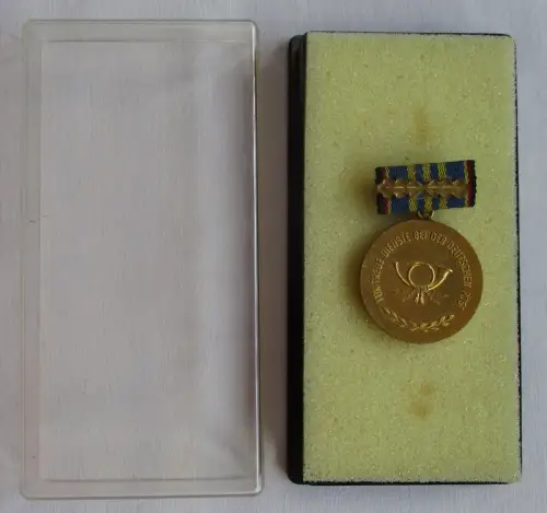 DDR Medaille für treue Dienste Deutsche Post in Gold + Ehrenspange (129290)