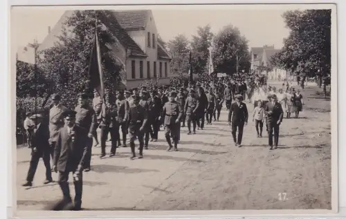 63964 Foto Ak Köthen in Anhalt Festumzug um 1935