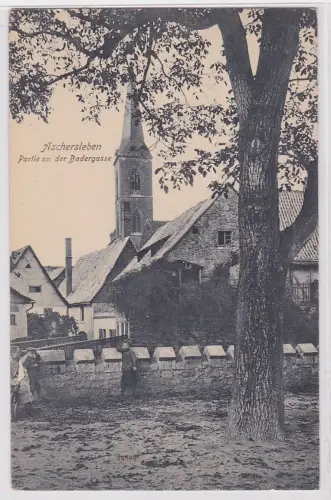 91459 AK Ascherleben - Partie an der Badergasse mit Kirche um 1910