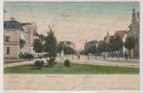99602 handkolorierte Künstler AK Torgau - Bahnhofsstrasse, Straßenansicht 1905
