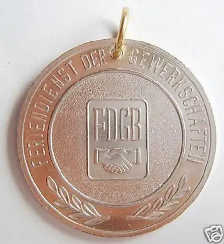 DDR Medaille FDGB Urlaubersport in Silber