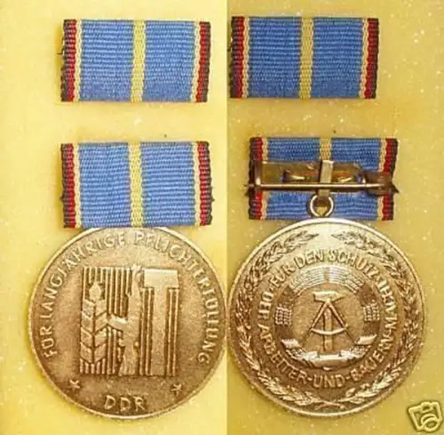 DDR Orden Landesverteidigung Gold im Etui