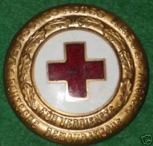 seltener DDR Orden rotes Kreuz numeriert, emailiert