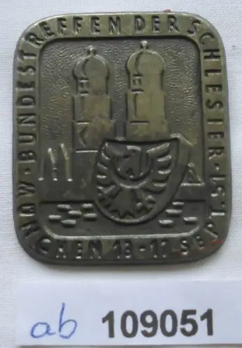 seltenes Blech Abzeichen München Bundestreffen der Schlesier 1951 (109051)