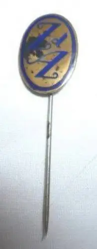 emaillierte Anstecknadel mit Initialen Z & A um 1920