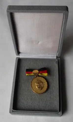 DDR Abzeichen Orden Verdienter Lehrer des Volkes Bartel 51 d (133284)