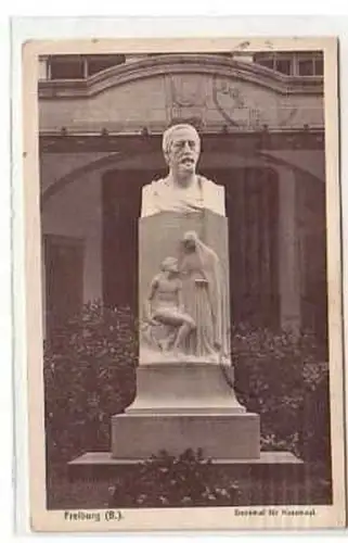 36029 Ak Freiburg (B.) Denkmal für Kussmaul 1915
