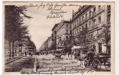 57543 Ak Berlin Unter den Linden mit Victoria Cafe und Verkehr 1911