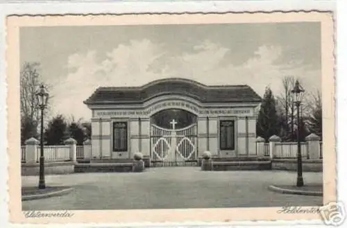 10587 Ak Elsterwerda Heldentor um 1940