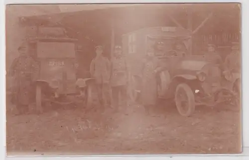 87662 Foto Ak Militär Deutsche Soldaten Rotes Kreuz LKW im 1. Weltkrieg